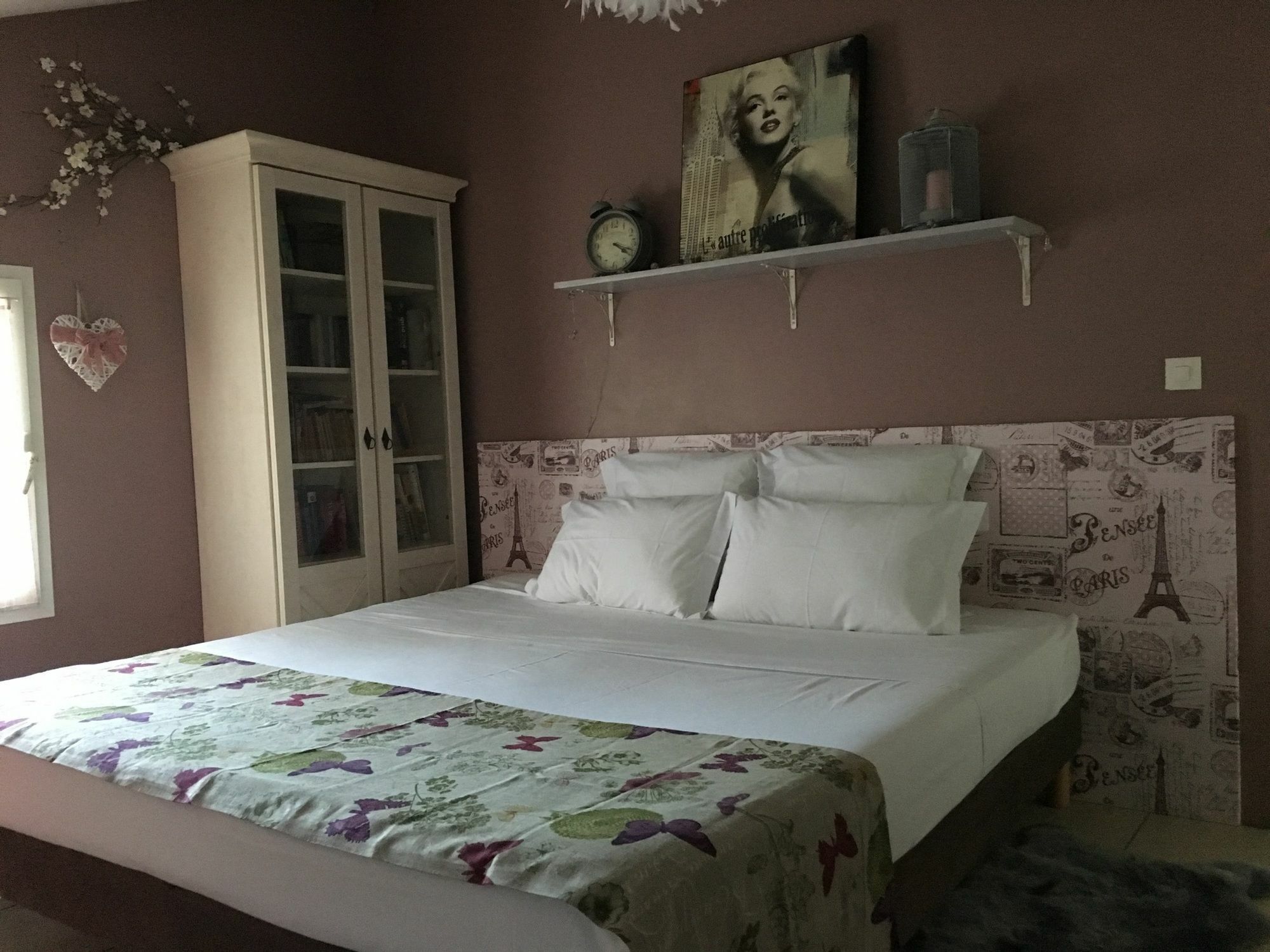 House With 5 Rooms In Etang Sale, With Wonderful Mountain View, Enclos Eksteriør bilde